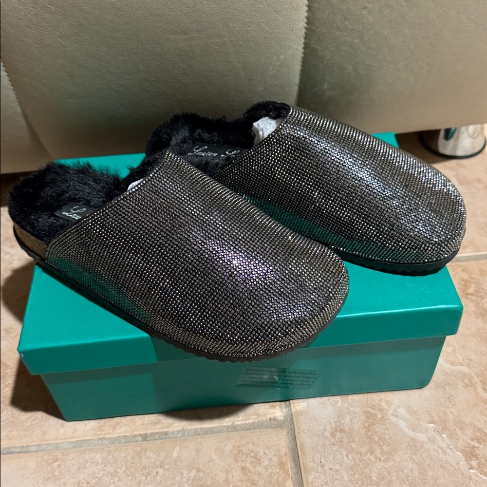 Lauren Lorraine Lizzy Slip On Shoes